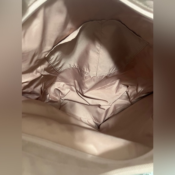 Hershel Supply Company Classic Tote-Mauve Color - Picture 3 of 6